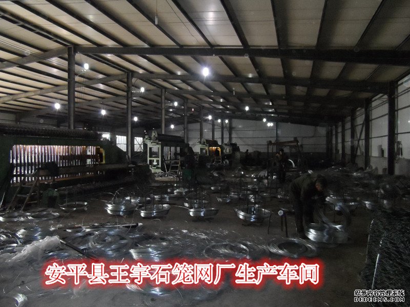 铁丝笼/铁丝石笼/铁丝箱笼/水利防洪铁丝笼厂家